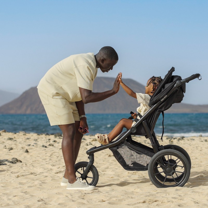 Lionelo Azura Black Onyx — Passeggino